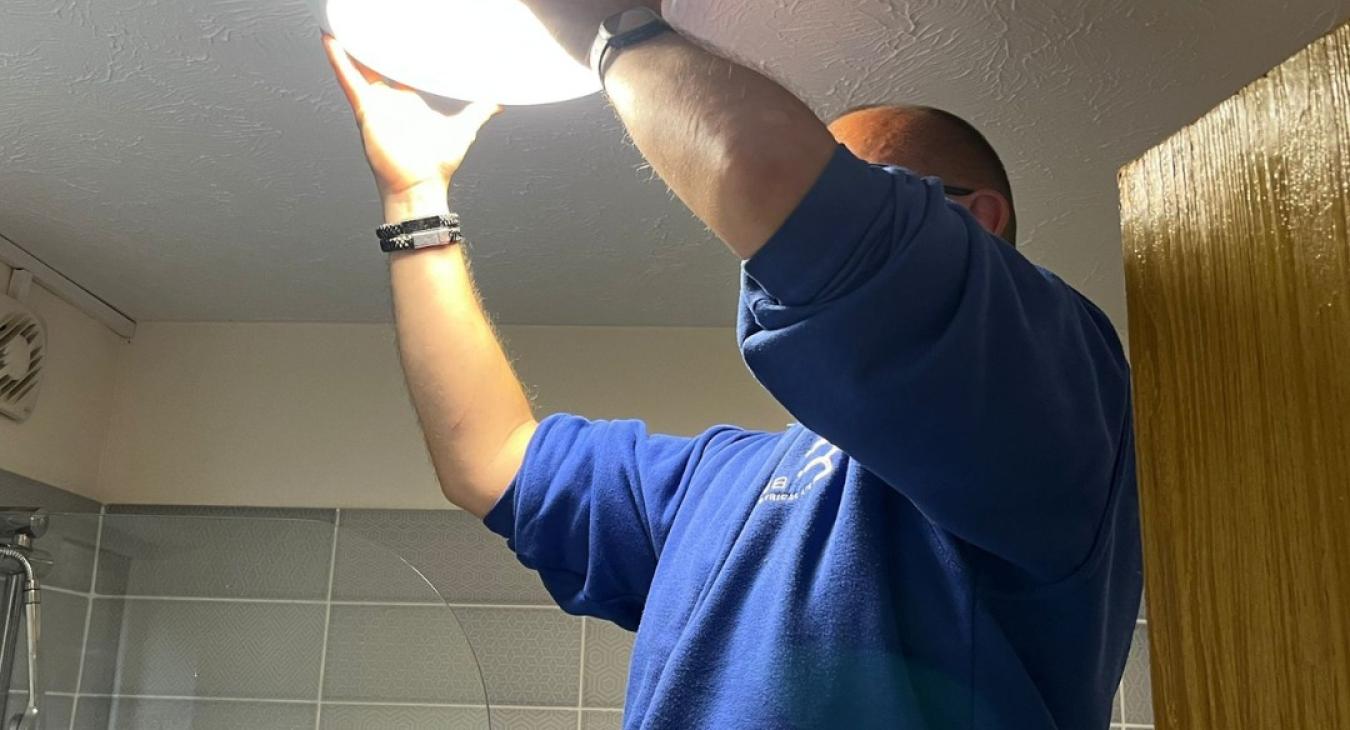Why Do My Lights Flicker or Dim? JJB Electrical, Hertfordshire & Essex