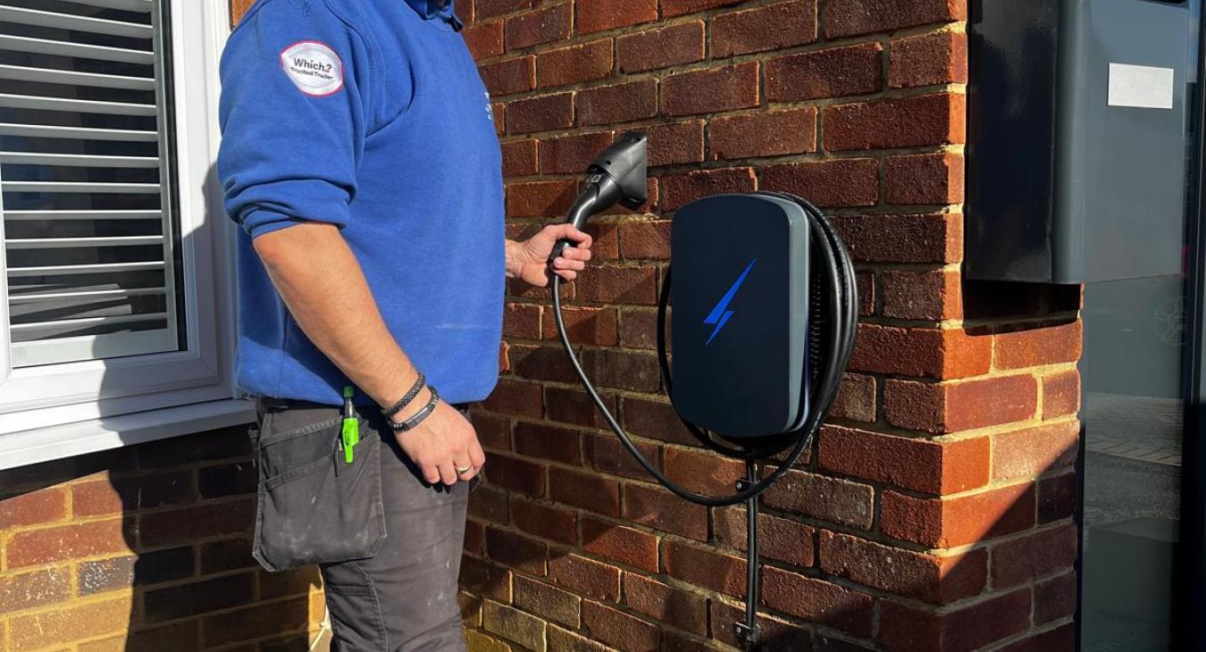 Guide to EV Charging: What Homeowners Need to Know - JJB Electrical 
